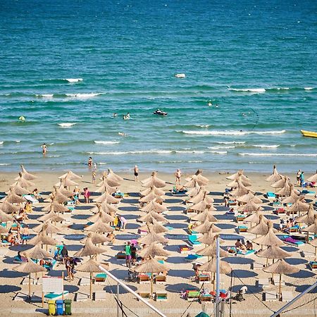 Rusty Sands Apt Spa N Pools Beach Resort Năvodari Екстериор снимка