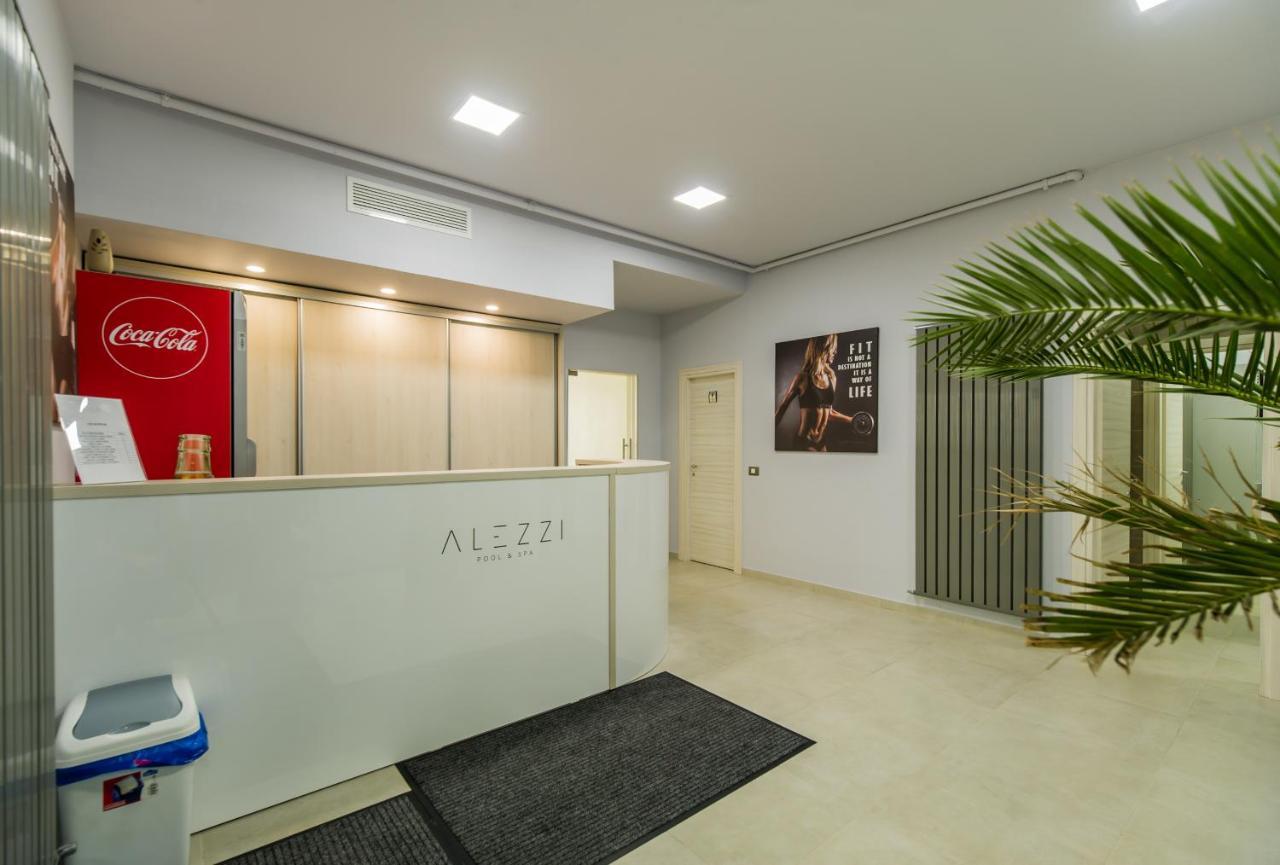 Rusty Sands Apt Spa N Pools Beach Resort Năvodari Екстериор снимка