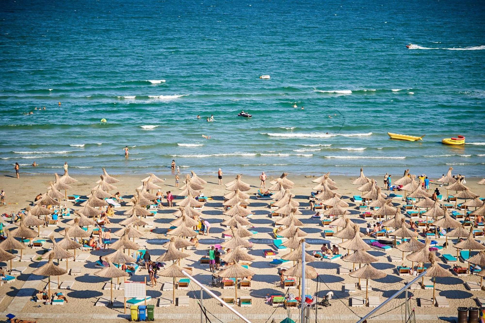 Rusty Sands Apt Spa N Pools Beach Resort Năvodari Екстериор снимка